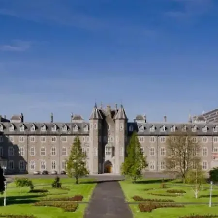 Entire 3 Bed Apartment, Close To Dublin Apartment